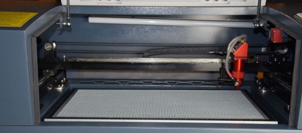 MQ5030 DESKTOP letto a nido d'ape