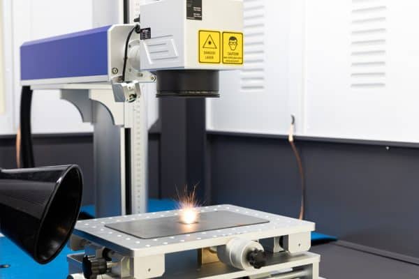 Macchina per incisione laser a fibra XL per incisione