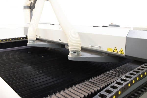 Macchina laser a portale aperto