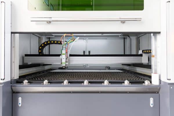 Taglio laser per metallo MetaQuip FC1390 per sala laser