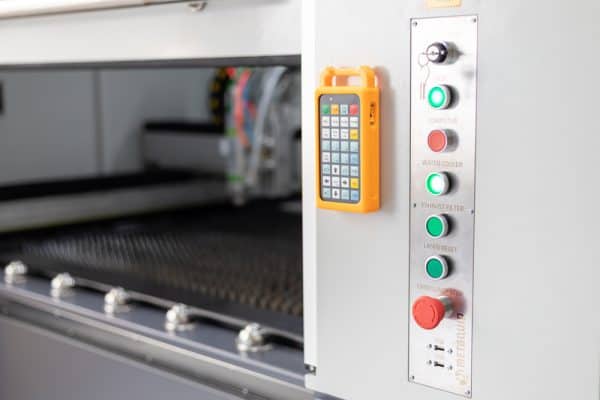 Taglierina laser per metallo MetaQuip FC1390 da pannello di controllo