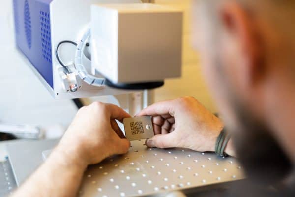 MetaQuip Fiber Laser Macchine per incisione laser di metalli