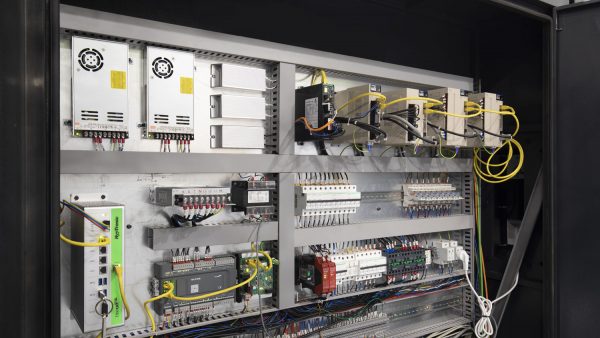 Armadio elettronico per taglio laser in metallo