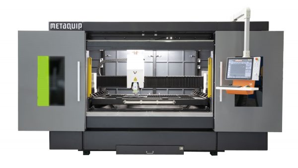 Sportello di taglio laser in metallo aperto