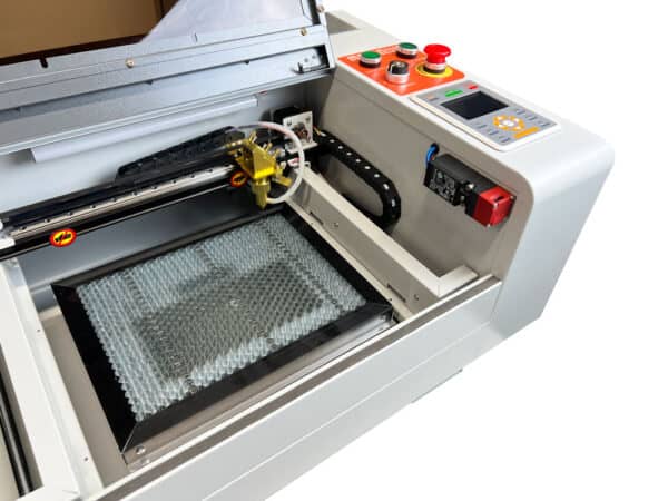 Macchina laser sicura per un'ampia gamma di applicazioni