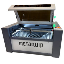 Macchina laser CO2 professionale con messa a fuoco automatica